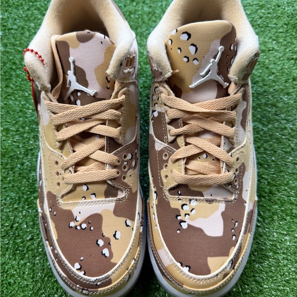 Jordan 3 Retro WNBA Desert Camo (Women's) - Picture 2 of 7